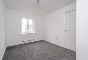 Bedroom- click for photo gallery